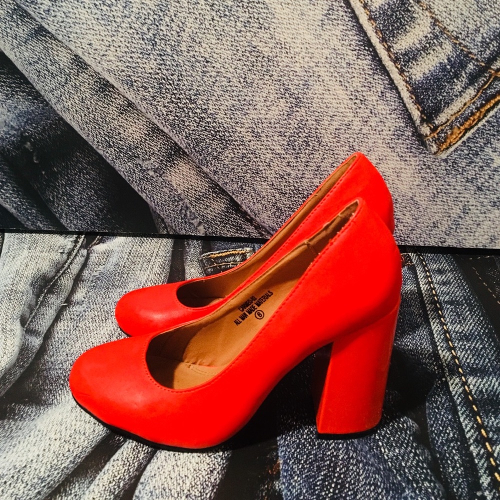 Bright Chunky Orange Heels - Picture 2 of 4